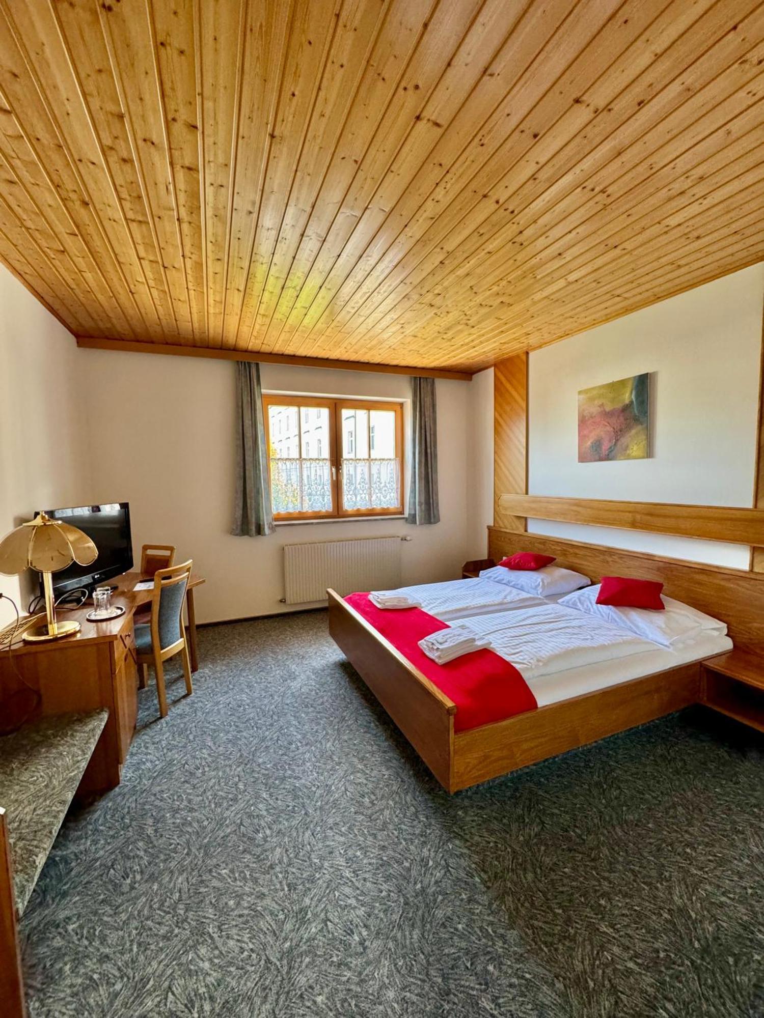 Hotel Die Traube Адмонт Экстерьер фото